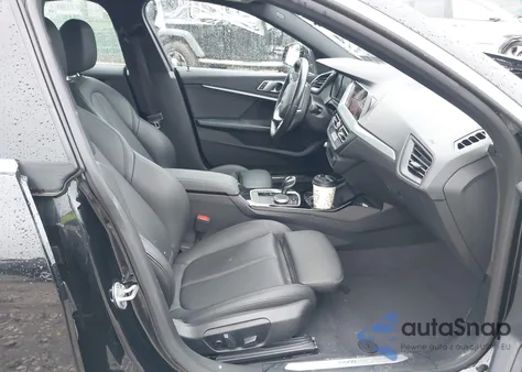 2021 BMW 228I Gran Coupe xDrive z USA, uszkodzony, nr VIN WBA73AK08M7H41082